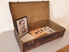 Photo of the suitcase of Stanislaw Pawlak