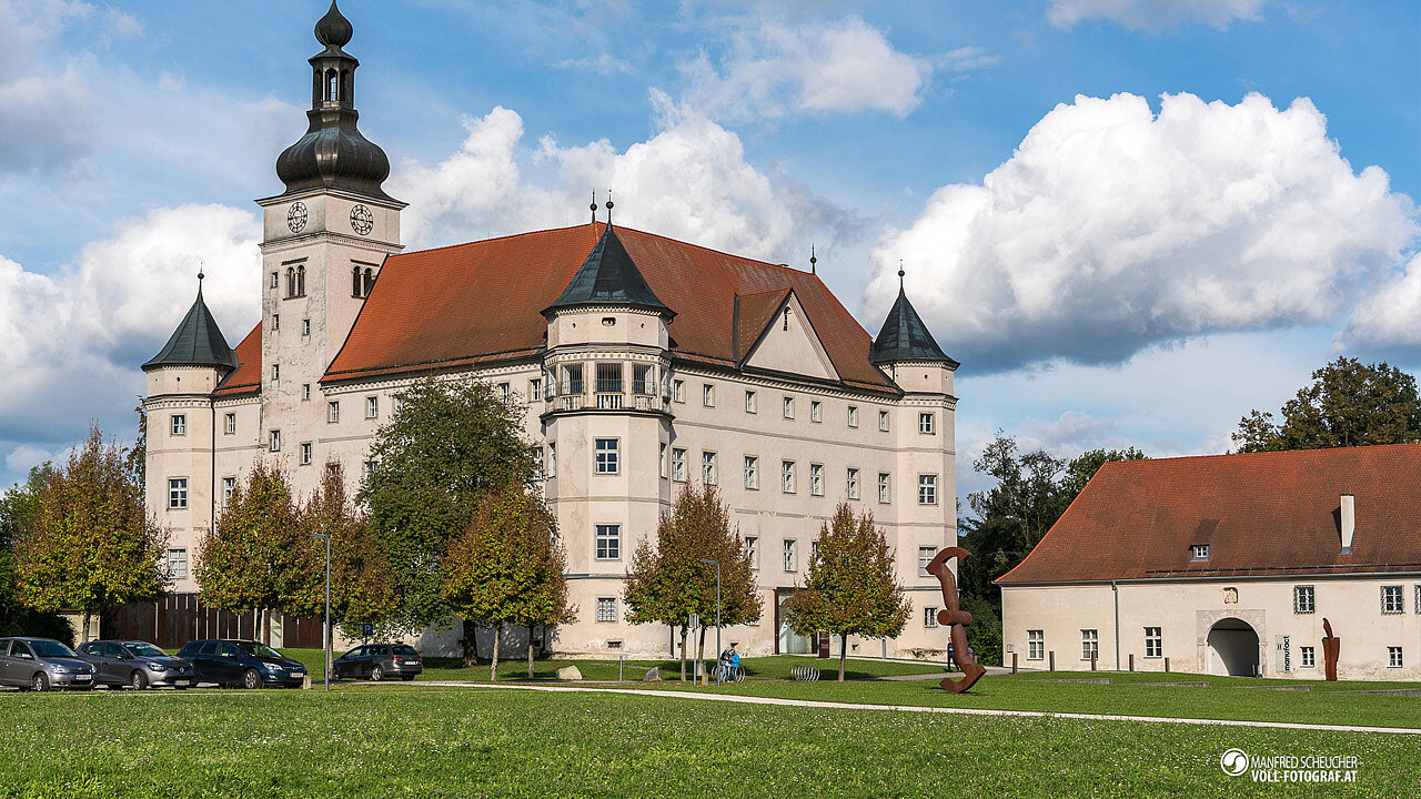 (c) Schloss-hartheim.at